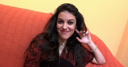 Tele5 (MYHYV) sigue el escándalo. Ana Marco delante de las cámaras de FAKings debuta en el porno.